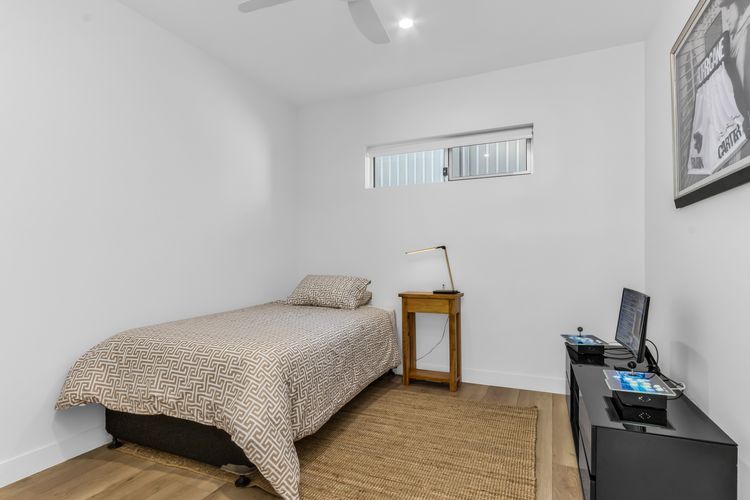 High Tide 4BR 3 level house w/ Ocean views & Pool