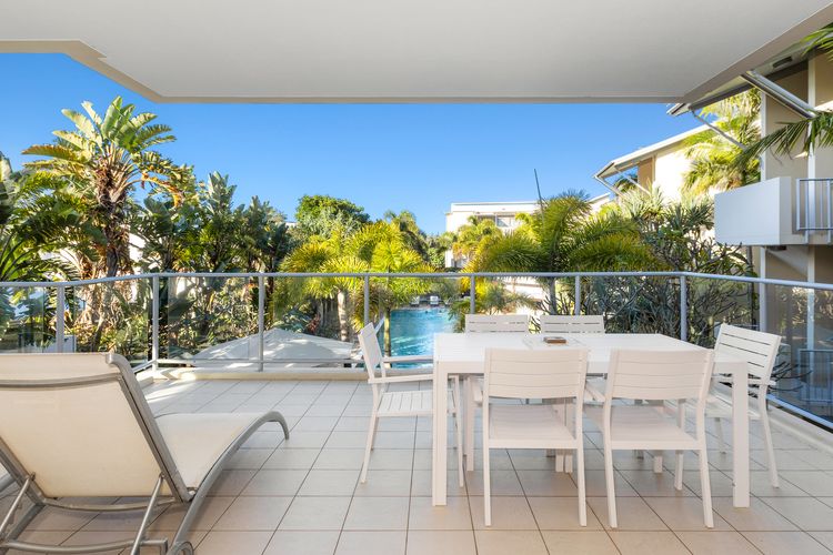 Luxury Apartment 1202 at Bells Boulevard