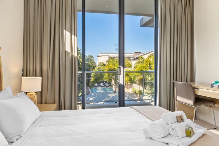 Luxury Apartment 1202 at Bells Boulevard