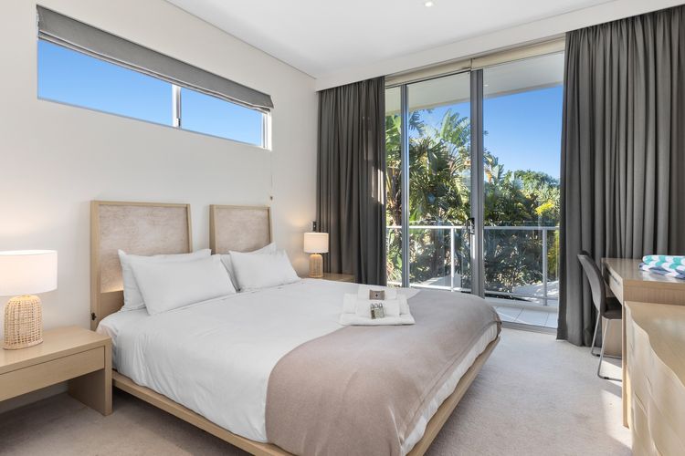 Luxury Apartment 1202 at Bells Boulevard