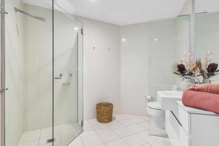 Luxury Apartment 1206 at Bells Boulevard