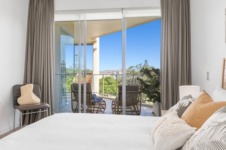 Luxury Apartment 1206 at Bells Boulevard