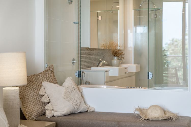 Luxury Apartment 1206 at Bells Boulevard