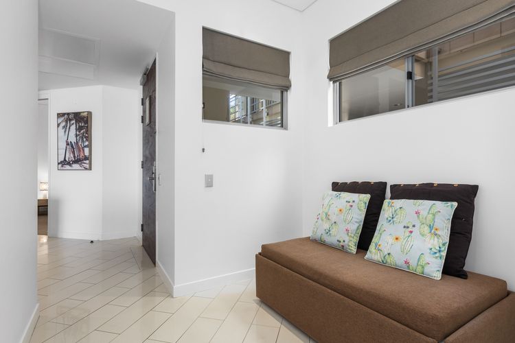 Luxury Apartment 1206 at Bells Boulevard