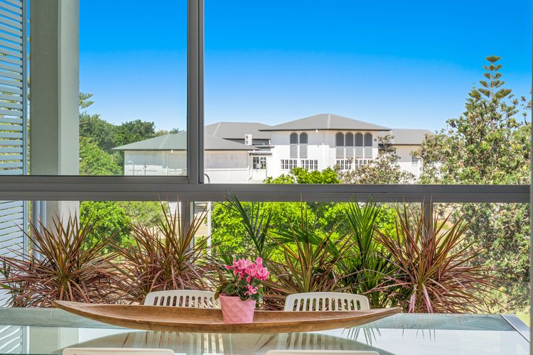 Luxury Apartment 1206 at Bells Boulevard