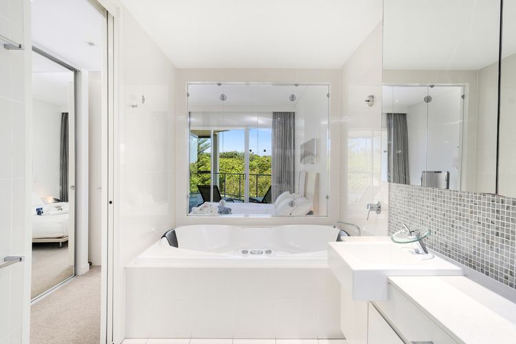 Luxury Apartment 1220 at Bells Boulevard