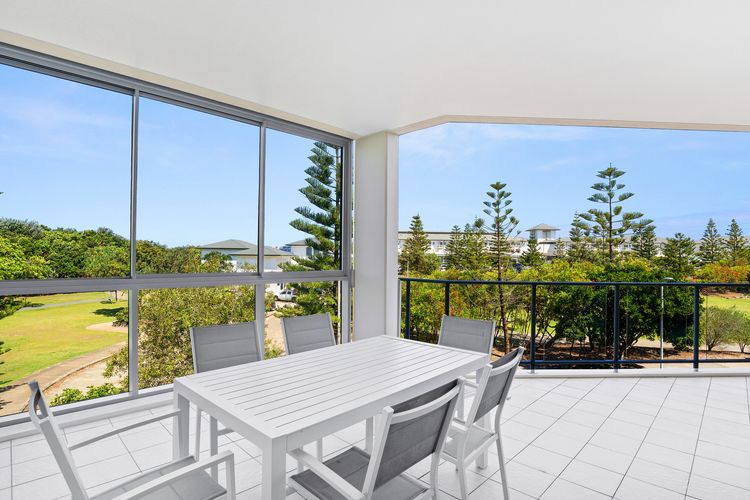 Luxury Apartment 1220 at Bells Boulevard