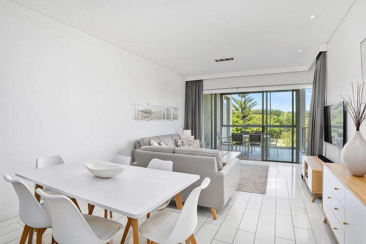 Luxury Apartment 1220 at Bells Boulevard