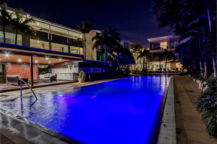 Luxury Apartment 1224 at Bells Boulevard