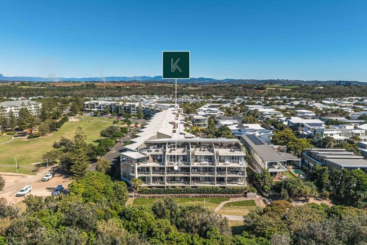 Luxury Apartment 1224 at Bells Boulevard