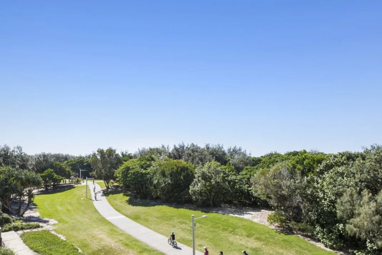 Luxury Apartment 1224 at Bells Boulevard