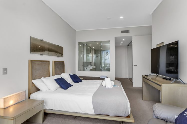 Luxury Apartment 1310 at Bells Boulevard