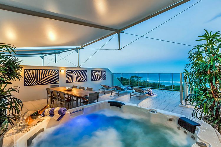 Luxury Apartment 1326 at Bells Boulevard