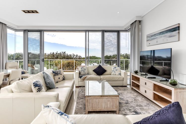 Luxury Apartment 1328 at Bells Boulevard