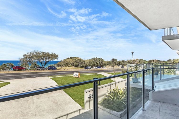 Beachfront Apartment 1 Cabarita Beach