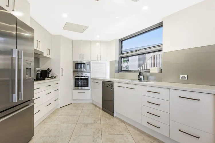 Beachfront Apartment 1 Cabarita Beach