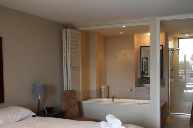 Marine Boutique Studio – Ocean View