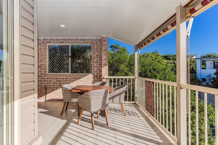 Orient Lane On The Hill