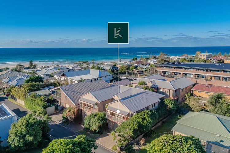 Orient Lane On The Hill