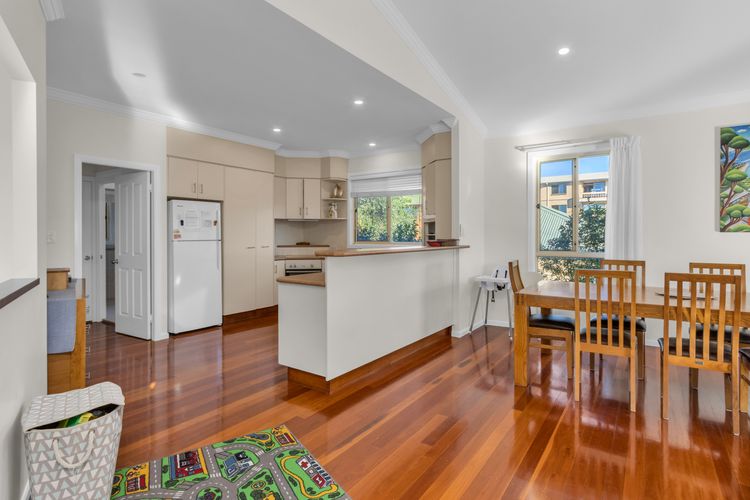 Orient Lane On The Hill