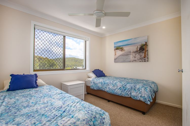 Shoreline Holiday Apartment