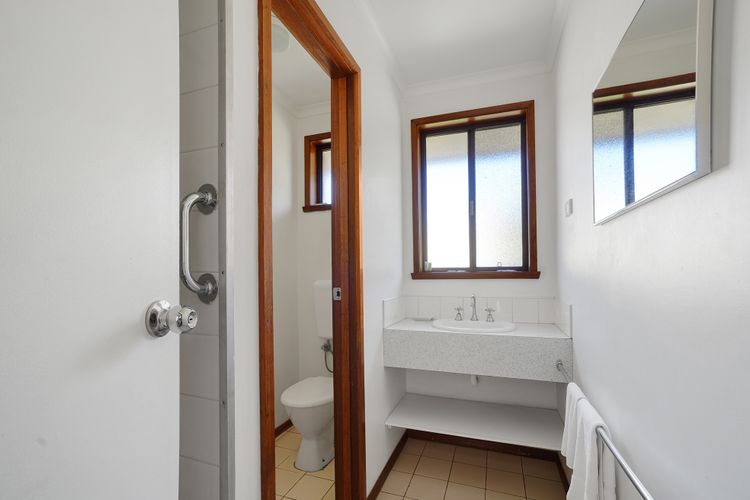 Eastern Beach Unit 6