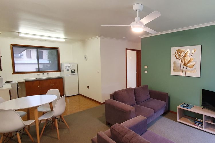 Eastern Beach Unit 6