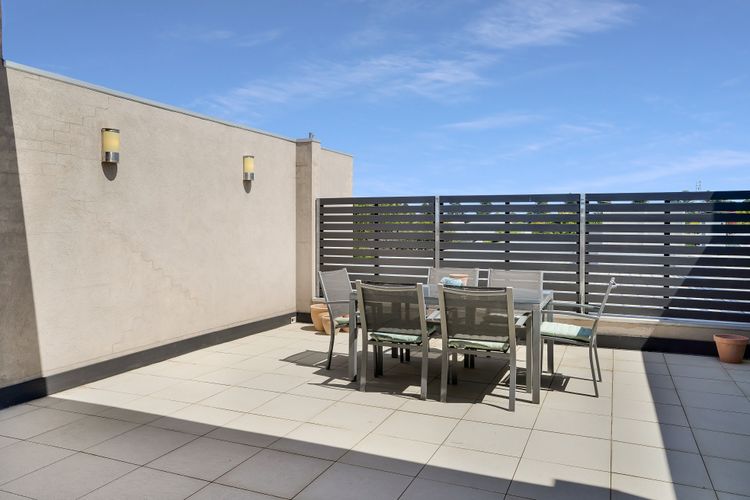 32a Sackville St