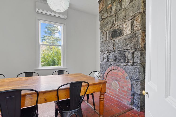 Hewlett Cottage