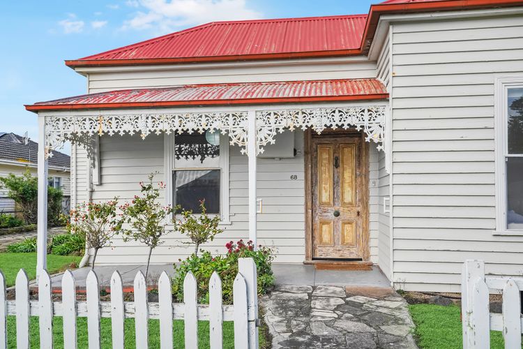 Hewlett Cottage
