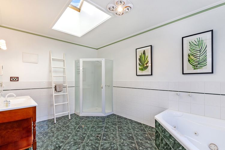 Pea Soup Cottage