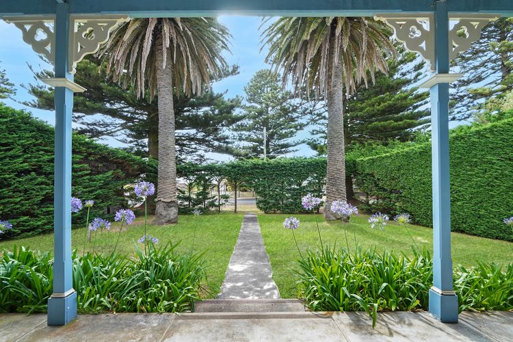 Palm Cottage