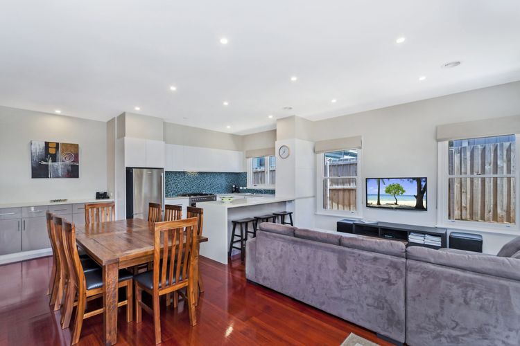 Merri Place