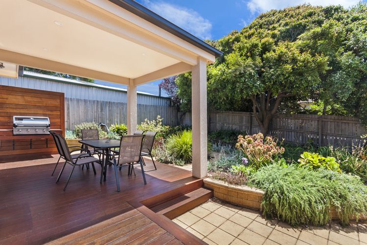 Merri Place