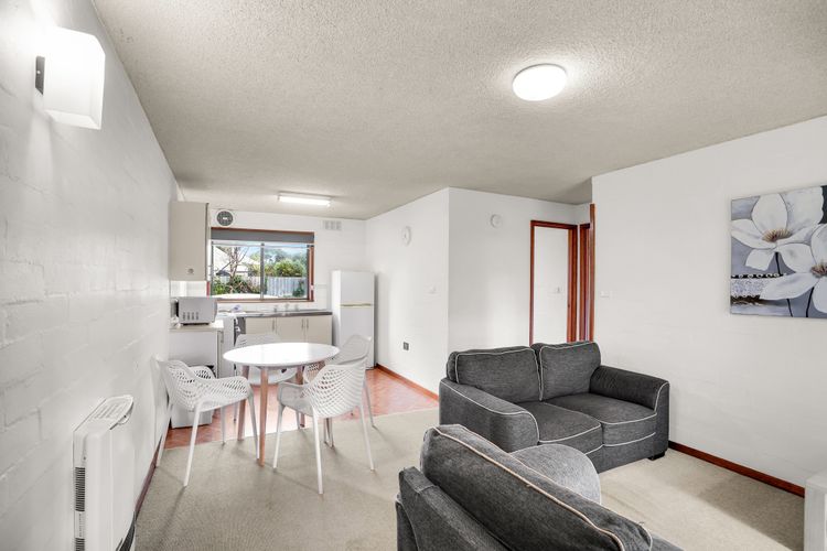Eastern Beach Unit 3