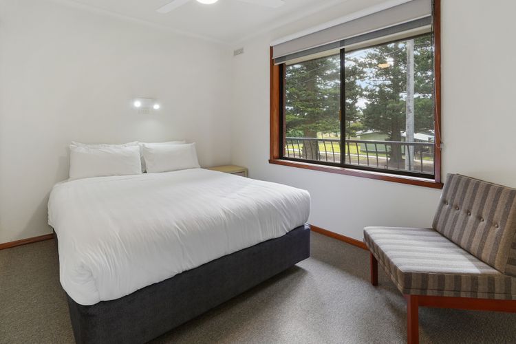 Eastern Beach Unit 4