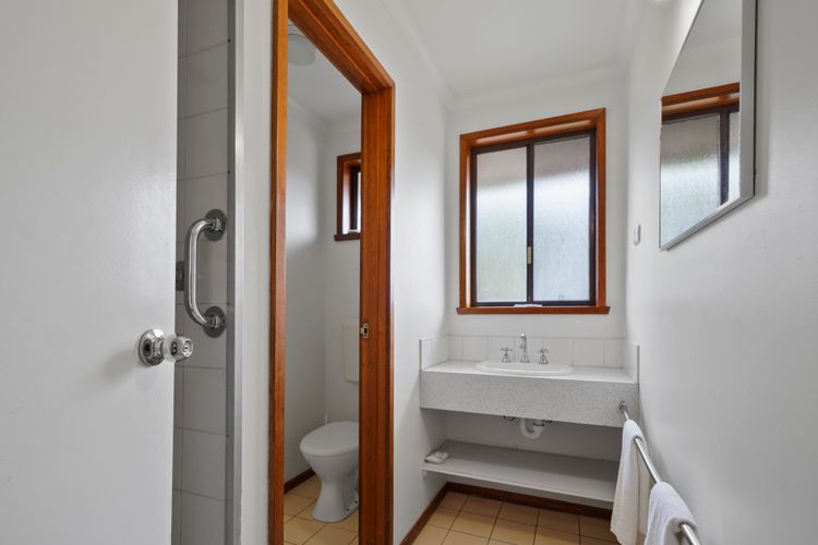 Eastern Beach Unit 5