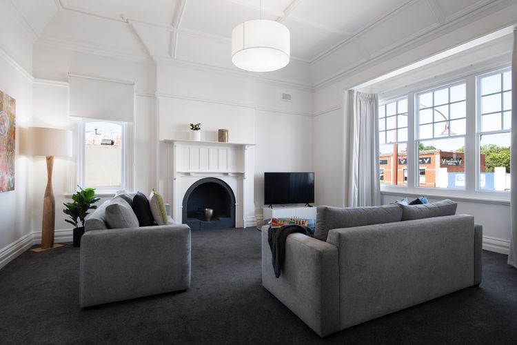 1913 Living room by Daylesford Country Retreats