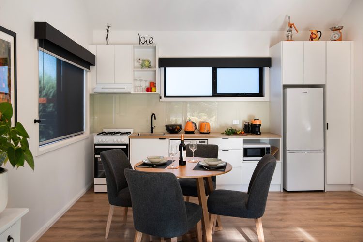 Cosy Edge Studio