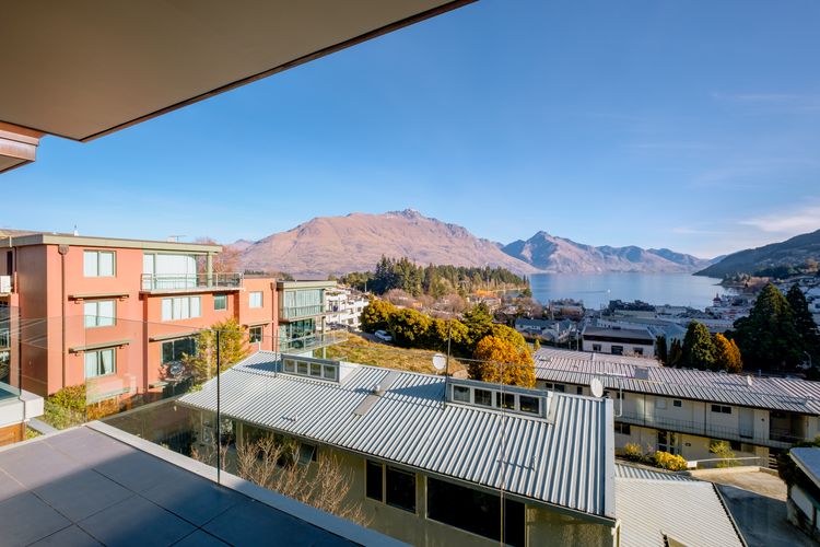 Top of the Lake 4 bedroom