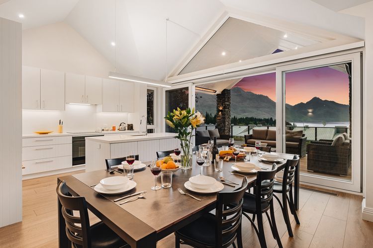 Stonehill Villa – 5 Bed