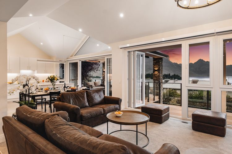 Stonehill Villa – 5 Bed