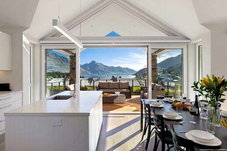 Stonehill Villa – 3 Bed