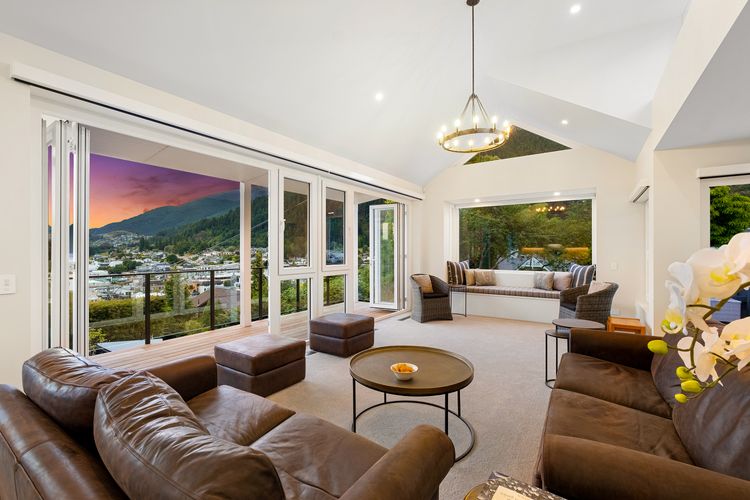 Stonehill Villa – 3 Bed