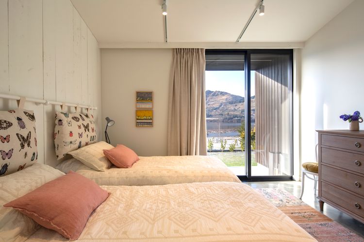 Hayes Cottage | Bravo