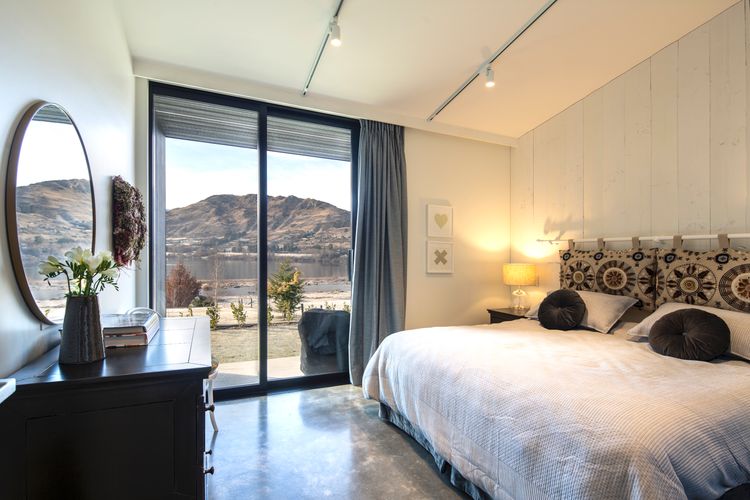 Hayes Cottage | Bravo