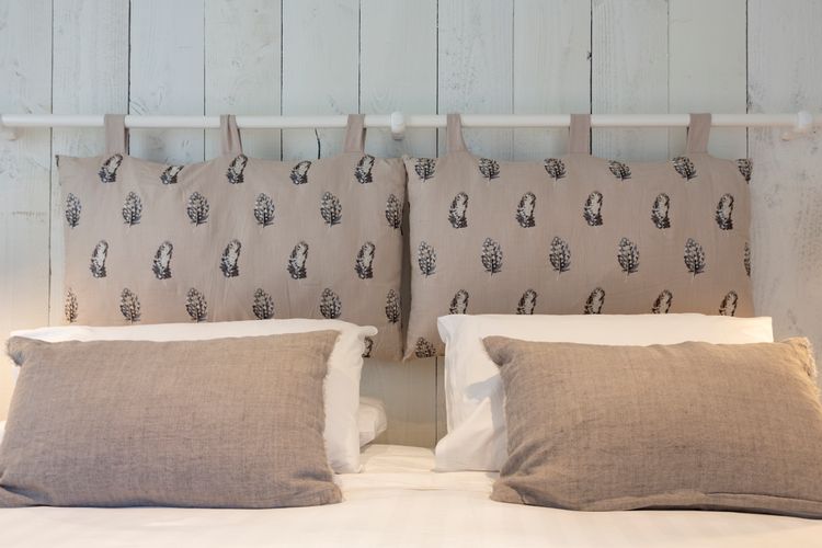 Hayes Cottage | Charlie