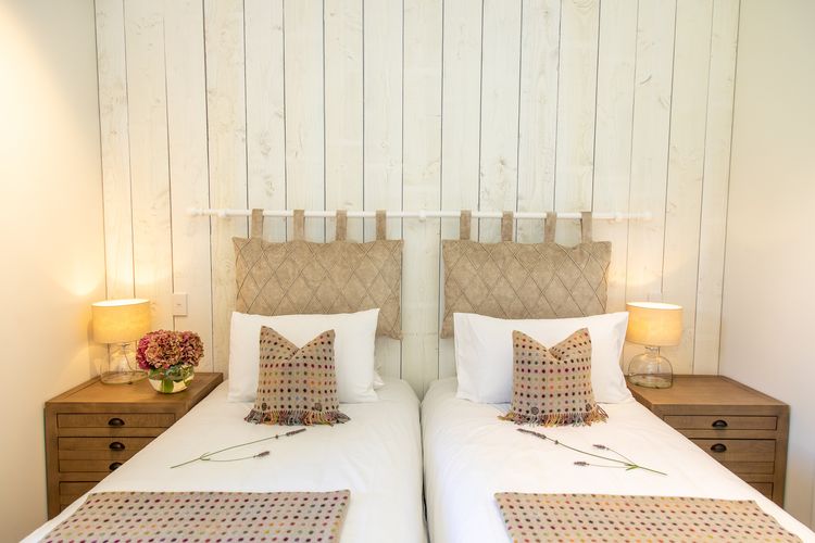 Hayes Cottage | Delta