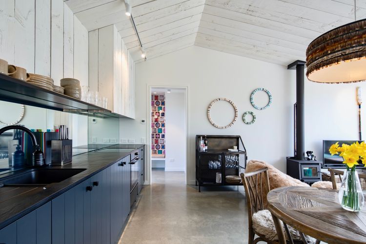 Hayes Cottage | Foxtrot