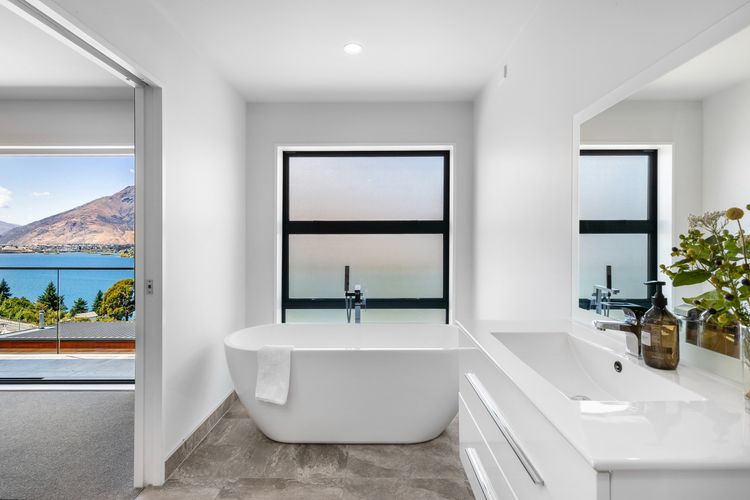 St Matthews Views – Walter